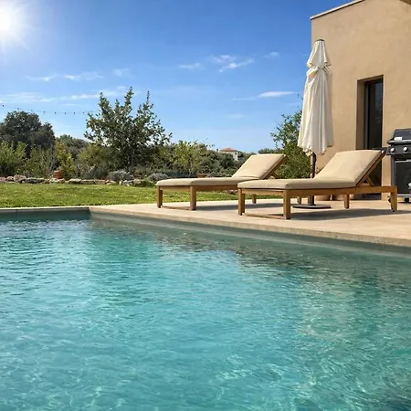 Superbe Avec Piscine Au Calme - Calvi (Corsica)
